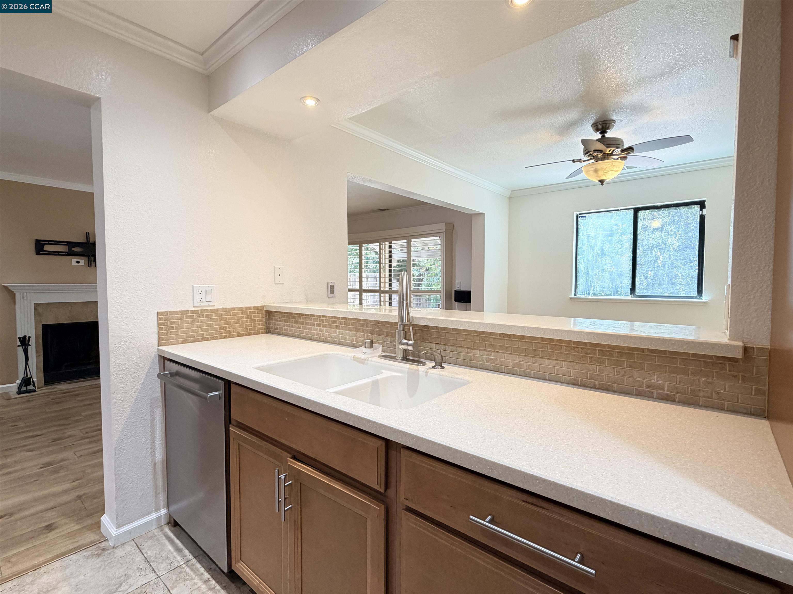 886 Valley Run Hercules, CA 94547 - Photo 14 of 39