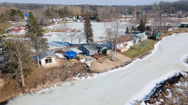 $169,900 | 17863 East Point Drive, Barryton, MI 49305