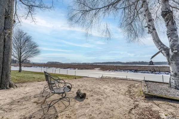 $169,900 | 17863 East Point Drive, Barryton, MI 49305