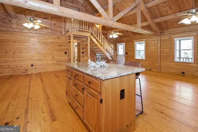 a view of an entryway of a house