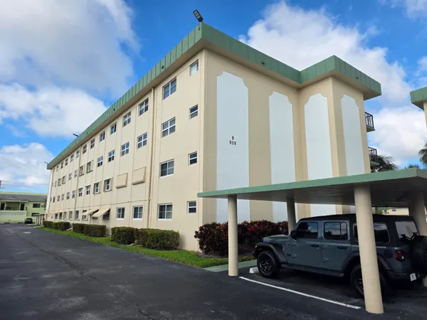 $125,000 | 808 Southeast 7th Street, Unit 101, Deerfield Beach, FL 33441