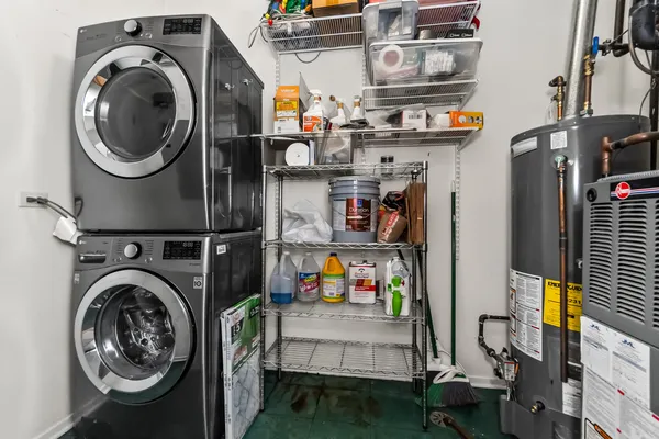 $3,600 | 1659 North Oakley Avenue, Unit 1, Chicago, IL 60647