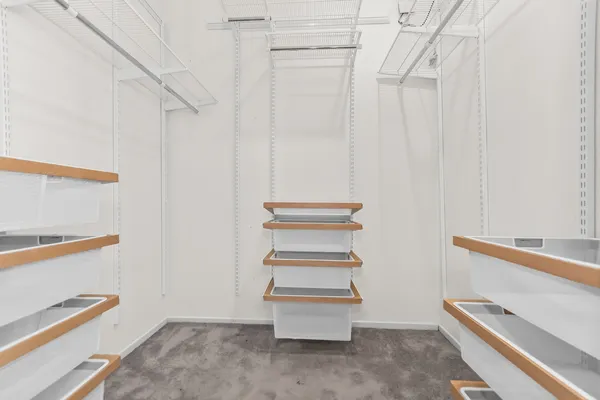 $3,600 | 1659 North Oakley Avenue, Unit 1, Chicago, IL 60647