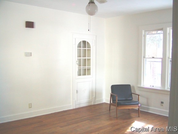 827 South 5th Street Springfield, IL 62703 - Photo 3 of 19