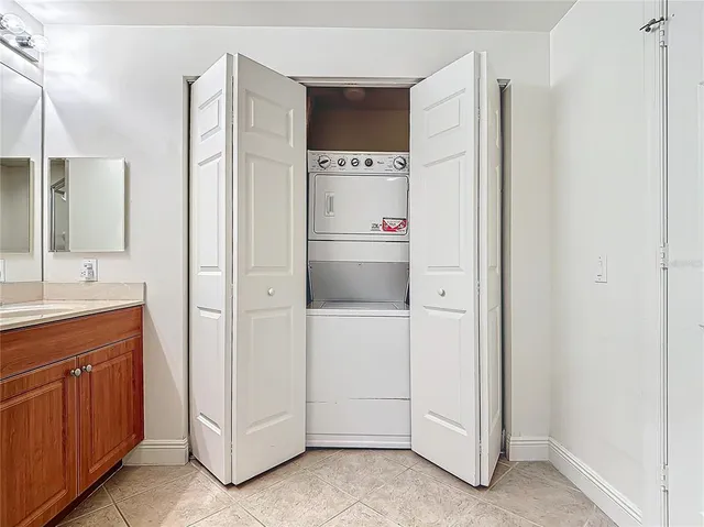 $315,000 | 2745 First Street, Unit 111, Fort Myers, FL 33916