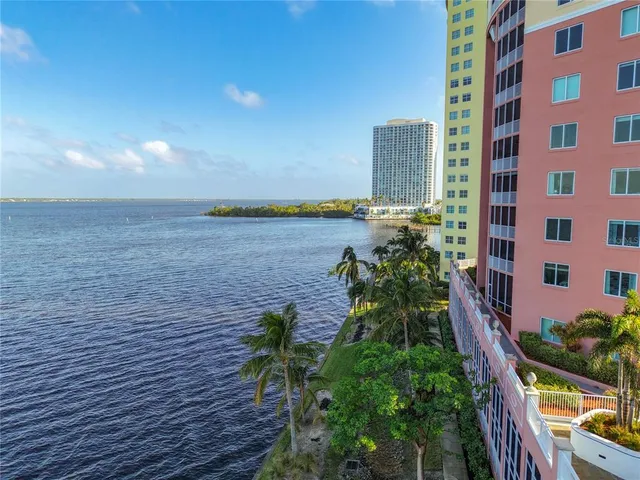 $315,000 | 2745 First Street, Unit 111, Fort Myers, FL 33916