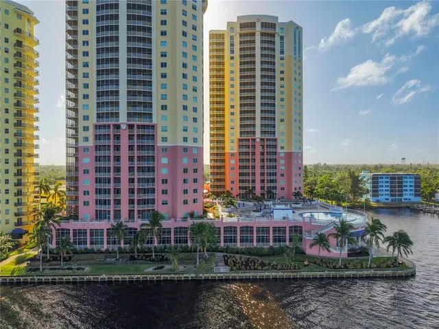 $315,000 | 2745 First Street, Unit 111, Fort Myers, FL 33916