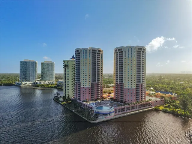 $315,000 | 2745 First Street, Unit 111, Fort Myers, FL 33916