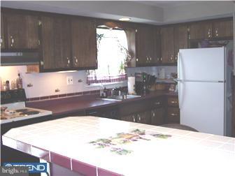 124 Wellington Road Brookhaven, PA 19015 - Photo 5 of 12 Kitchen
