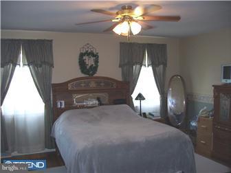 124 Wellington Road Brookhaven, PA 19015 - Photo 7 of 12 Bedroom - Main