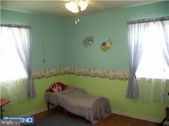 124 Wellington Road Brookhaven, PA 19015 - Photo 10 of 12 Bedroom 4