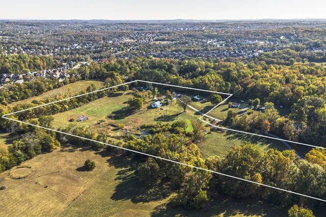 $1,179,000 | 6307 North New Hope Road, Hermitage, TN 37076