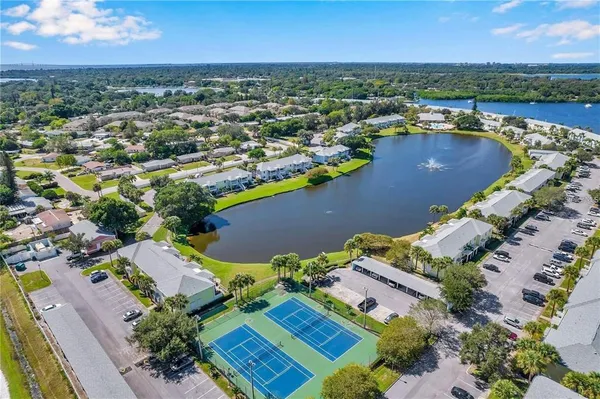 $2,600 | 3837 Pompano Drive Southeast, Unit 3837(FURNISHED), St. Petersburg, FL 33705