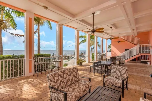 $2,600 | 3837 Pompano Drive Southeast, Unit 3837(FURNISHED), St. Petersburg, FL 33705