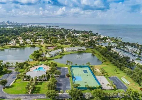 $2,600 | 3837 Pompano Drive Southeast, Unit 3837(FURNISHED), St. Petersburg, FL 33705