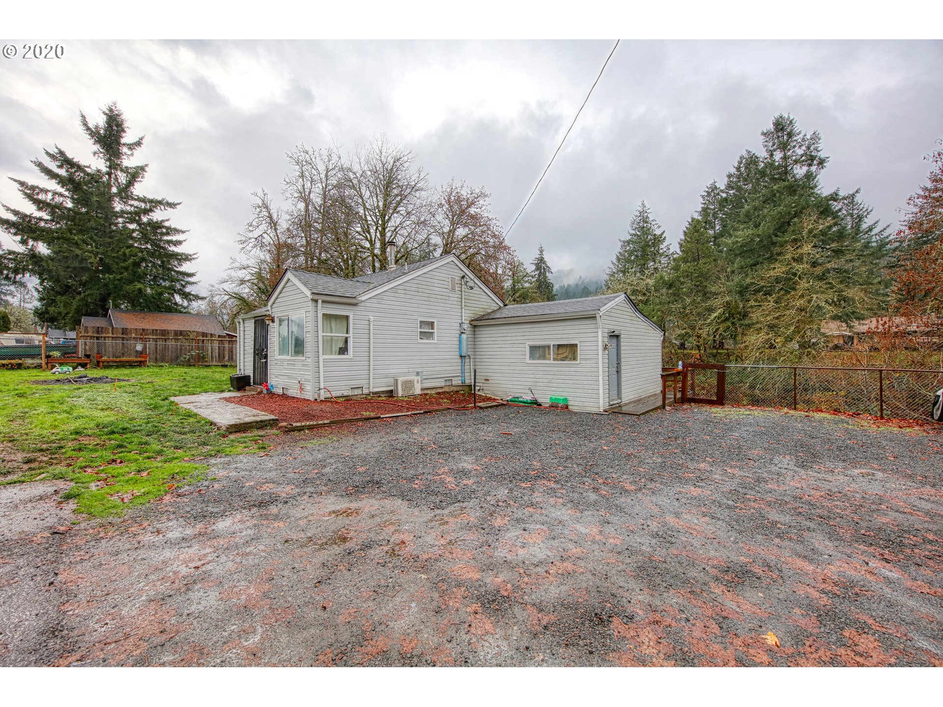 37520 Row River Road Dorena, OR 97434 - Photo 5 of 22 Gallery Image 5
