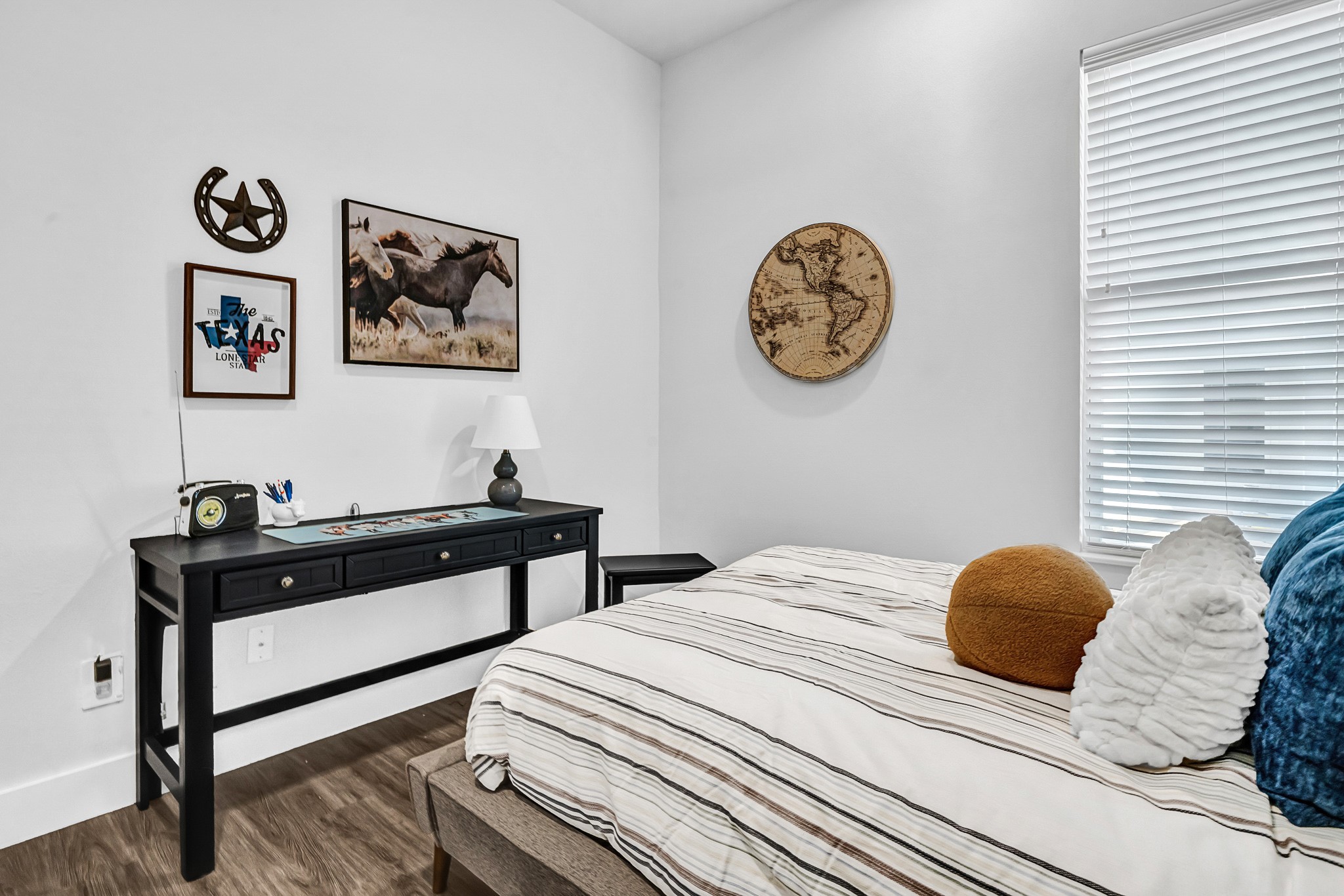 38634 Spur 149 Road, Unit 15B Magnolia, TX 77354 - Photo 18 of 50 ANOTHER ANGLE OF THE THIRD SPACIOUS BEDROOM!