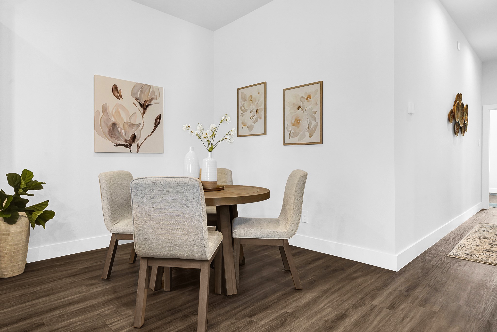 38634 Spur 149 Road, Unit 15B Magnolia, TX 77354 - Photo 10 of 50 SPACIOUS DINING ROOM CAN EASILY FIT A LARGE DINING! OPTIONS ARE ENDLESS!