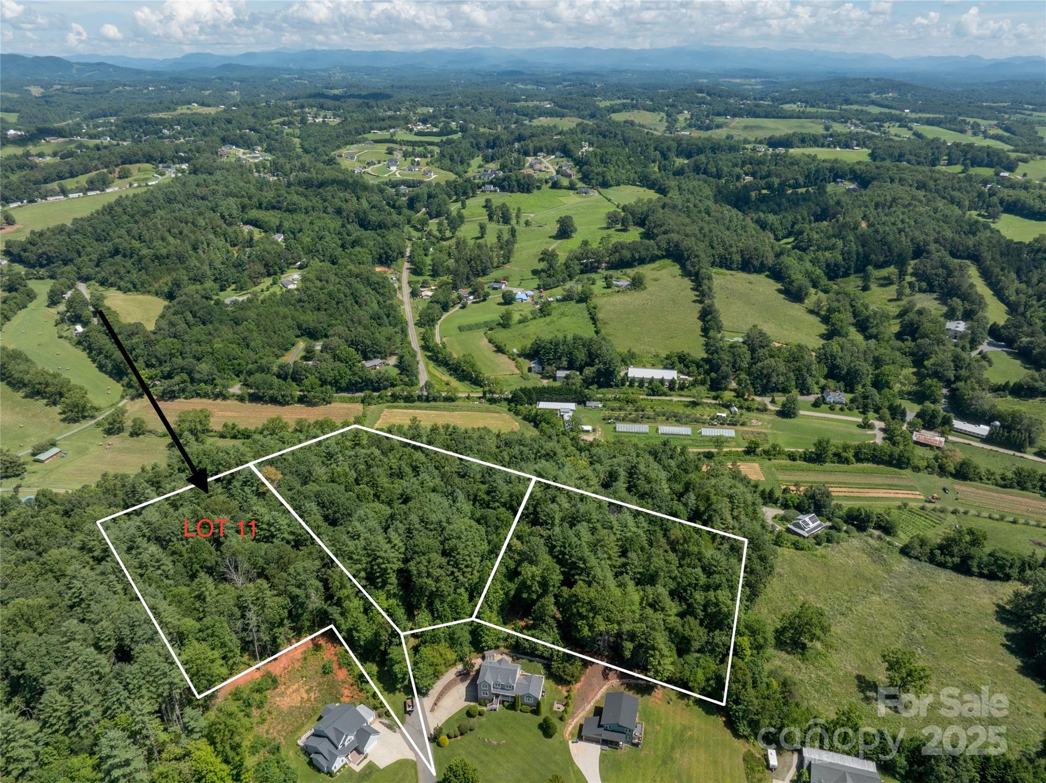 99999 Lawson Ridge Road, Unit 11 Leicester, NC 28748 - Photo 2 of 6