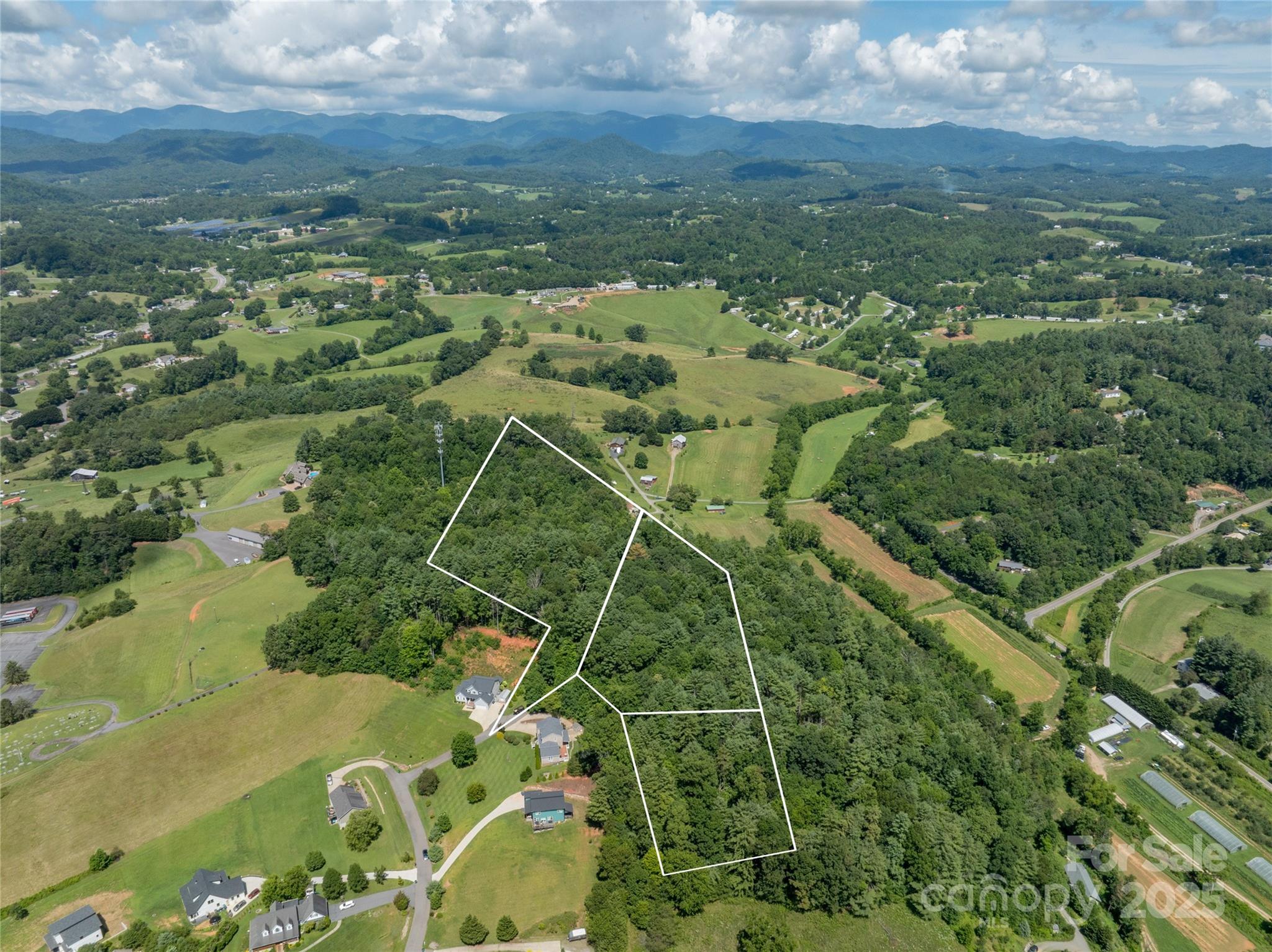 99999 Lawson Ridge Road, Unit 11 Leicester, NC 28748 - Photo 4 of 6