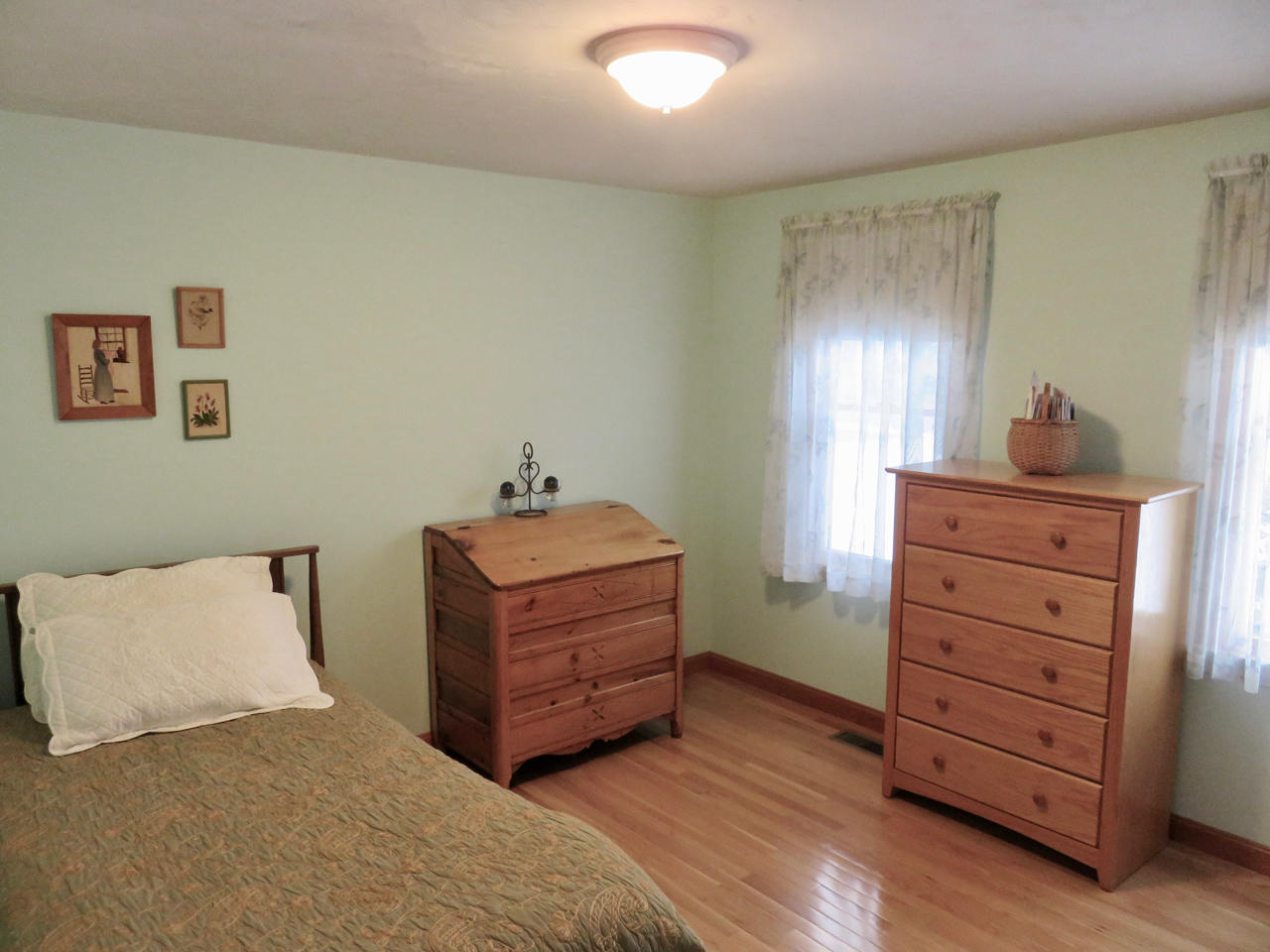 36 Spruce Grove Road Harwich, MA 02645 - Photo 11 of 27 IMG_1390