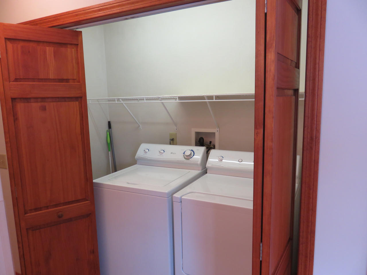 36 Spruce Grove Road Harwich, MA 02645 - Photo 9 of 27 IMG_1387