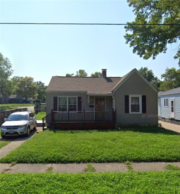 749 South 21st Street Decatur, IL 62521 - Photo 1 of 1 a house view with a garden space