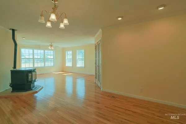 $419,900 | 605 California Avenue, Council, ID 83612
