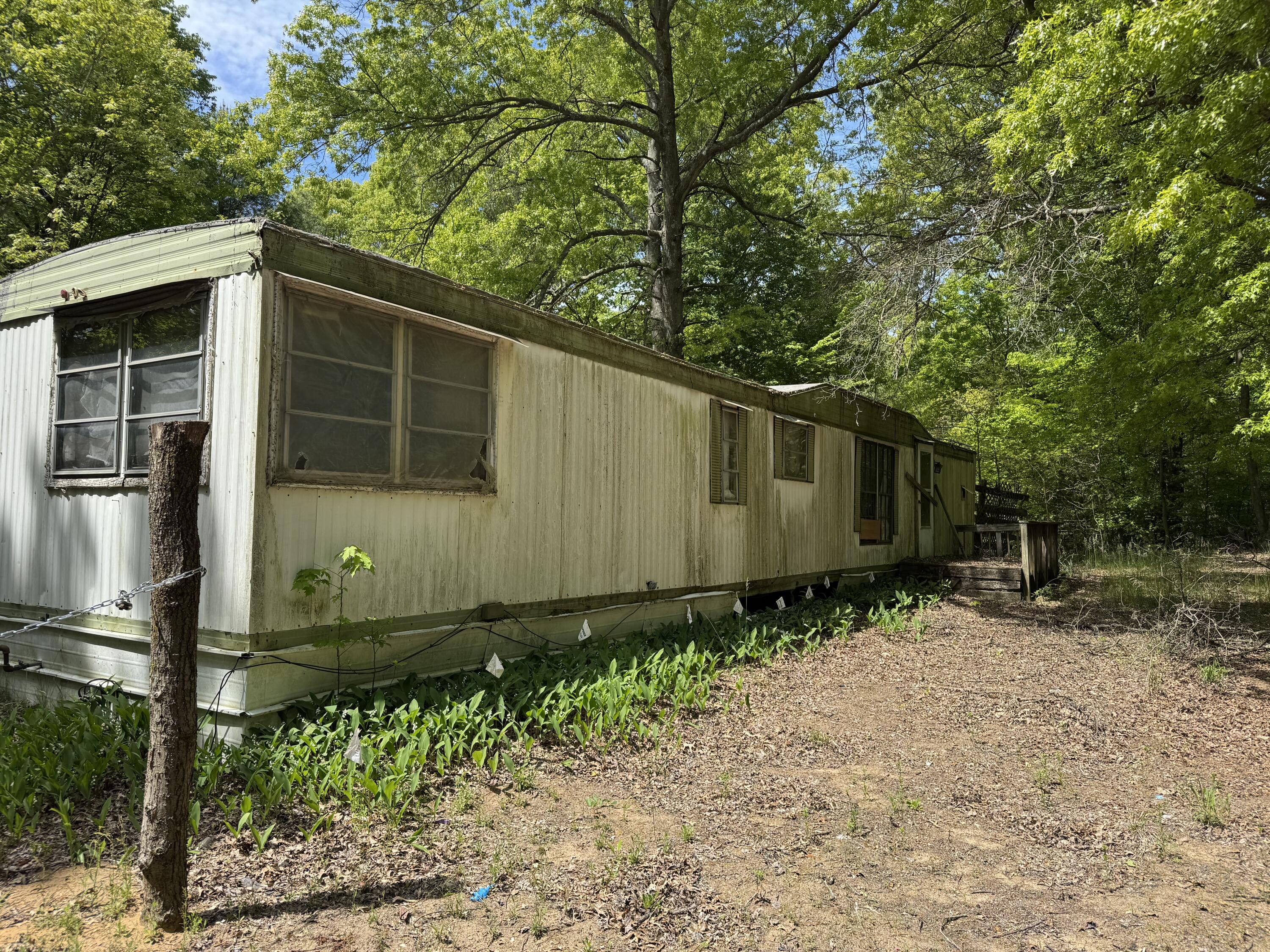 5341 Baseline Road Grand Junction, MI 49056 - Photo 5 of 6 back trailer