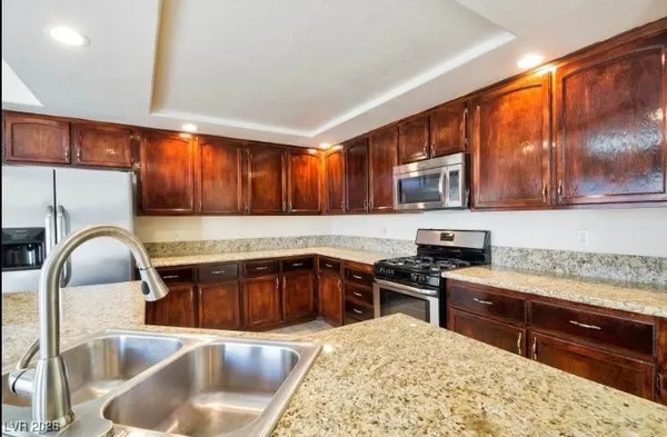 $3,495 | 7517 Heather Knoll Circle, Las Vegas, NV 89129