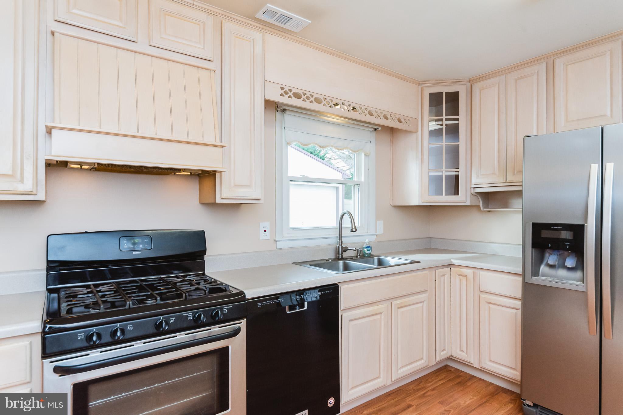 504 Westview Road Bel Air, MD 21015 - Photo 17 of 57 Kitchen