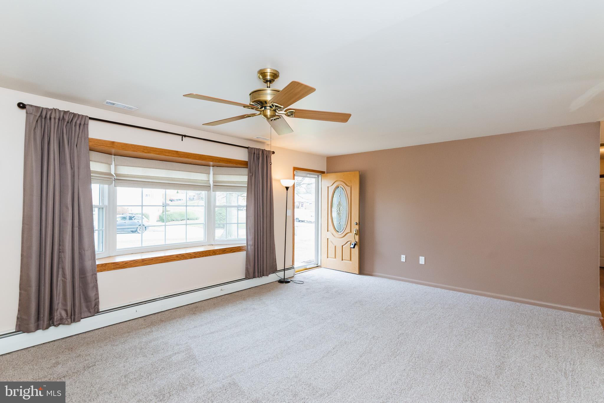 504 Westview Road Bel Air, MD 21015 - Photo 8 of 57 Living Room