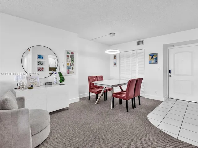 $2,890 | 100 Bayview Drive, Unit 1025, Sunny Isles Beach, FL 33160