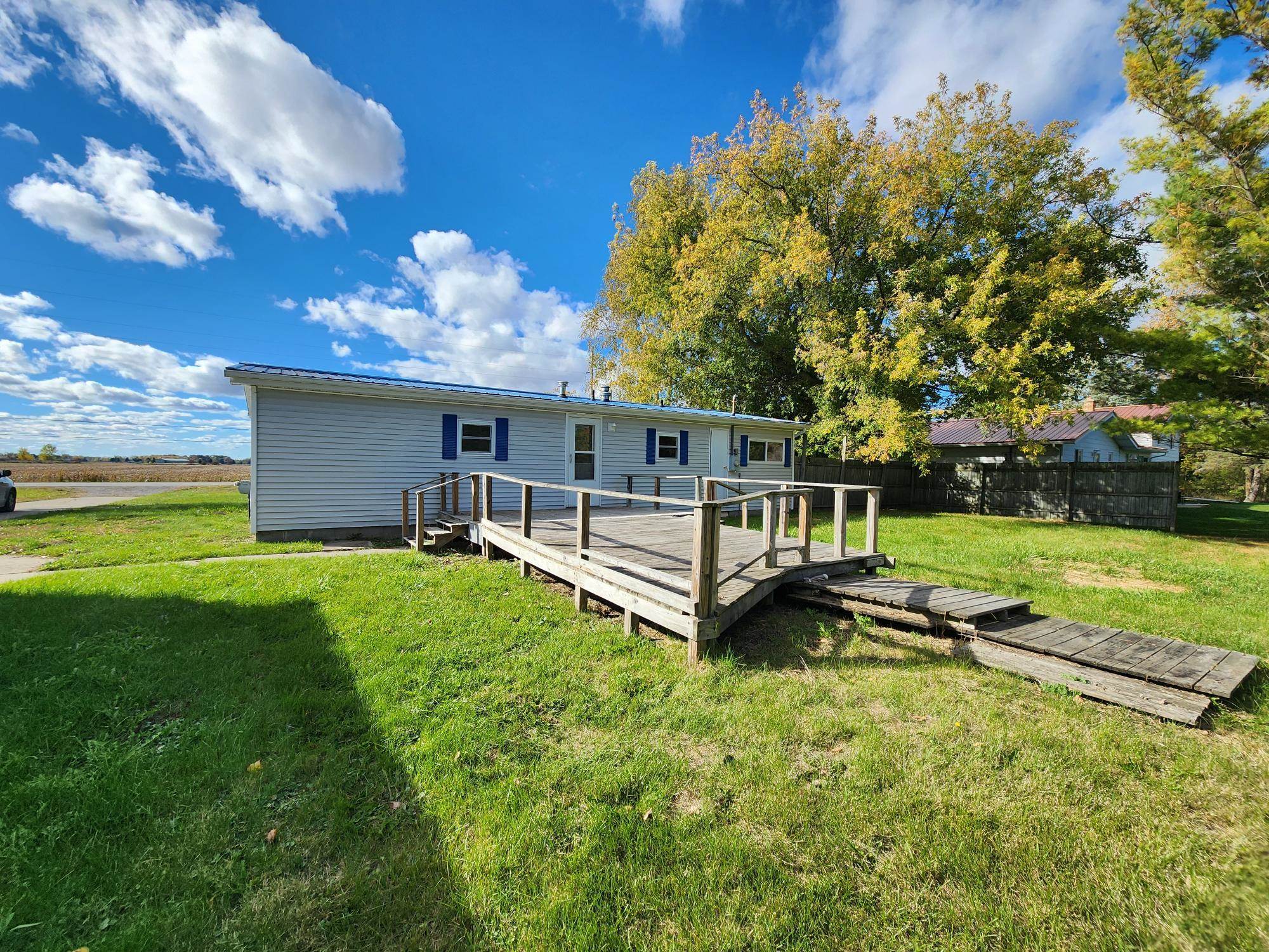 4154 North Mackinaw Road Pinconning, MI 48650 - Photo 2 of 14