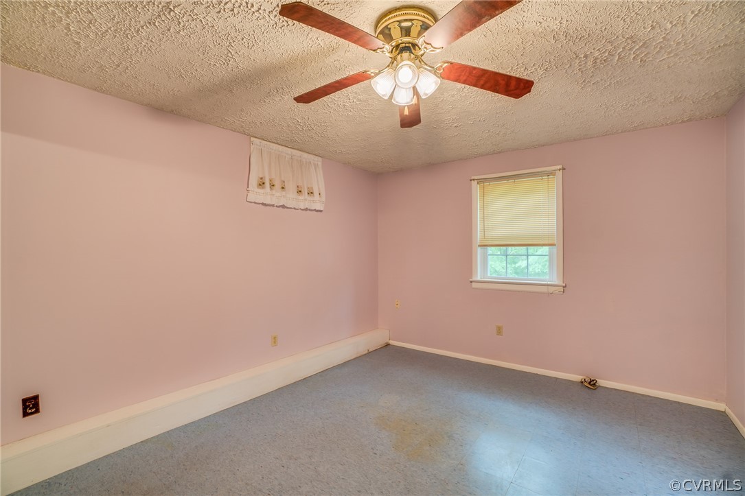 2453 Fairground Road Maidens, VA 23102 - Photo 34 of 36