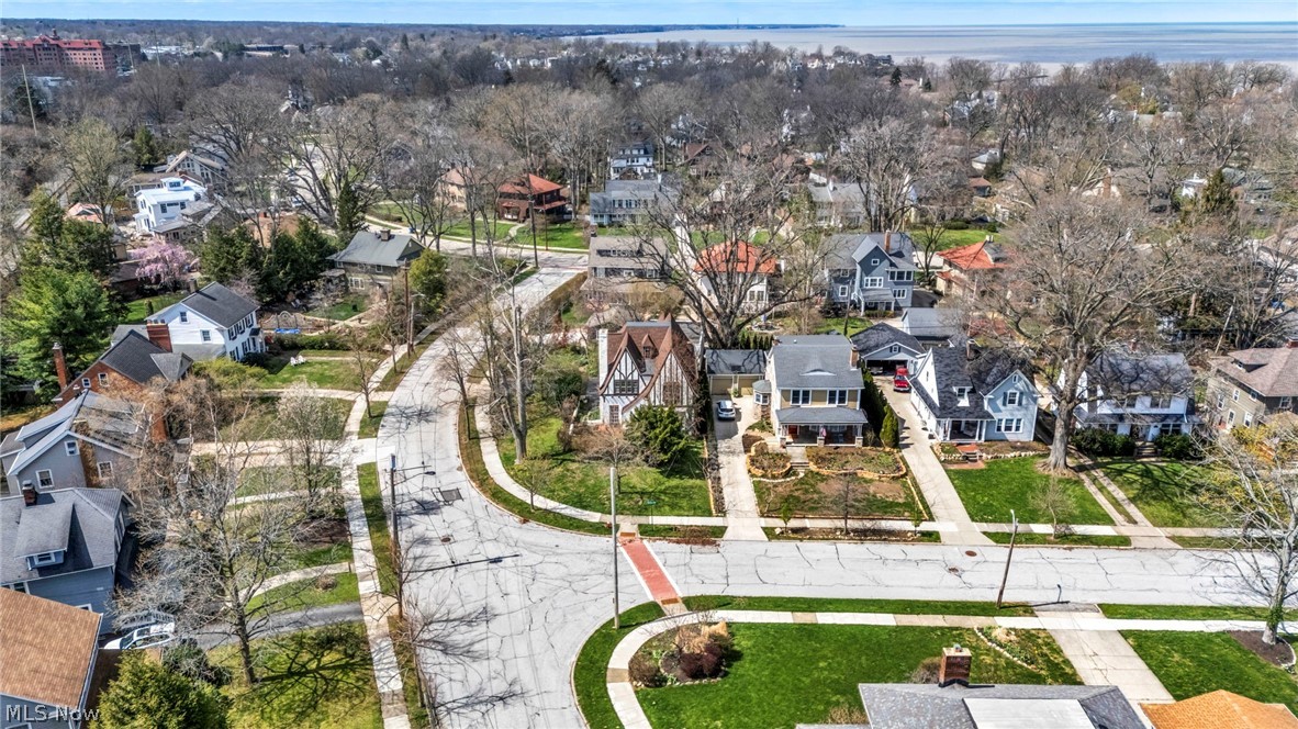 1284 Overlook Road Lakewood, OH 44107 - Photo 2 of 42