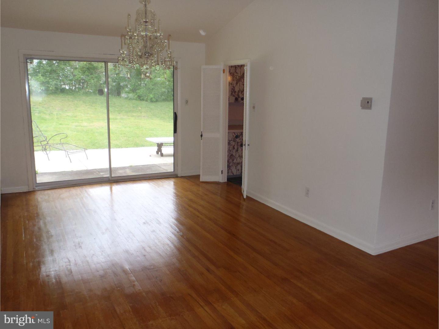956 Old Ford Road Huntingdon Valley, PA 19006 - Photo 12 of 19