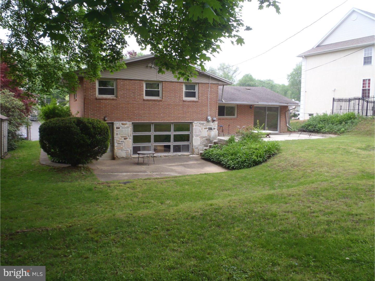 956 Old Ford Road Huntingdon Valley, PA 19006 - Photo 5 of 19