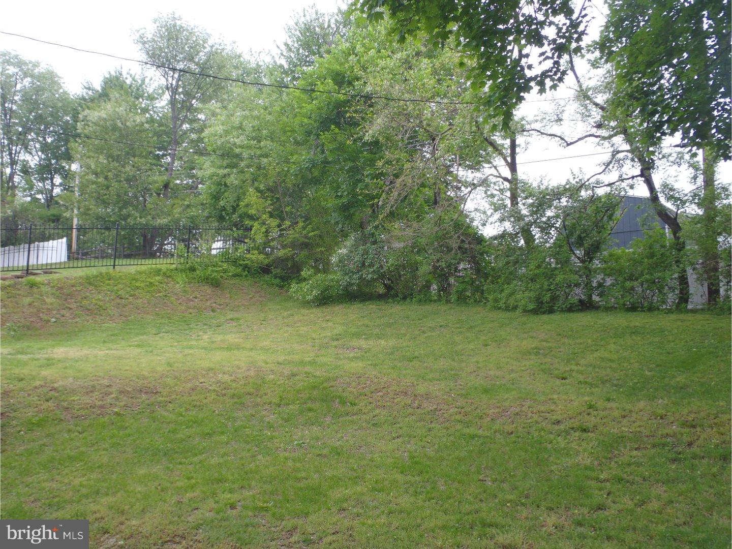 956 Old Ford Road Huntingdon Valley, PA 19006 - Photo 7 of 19