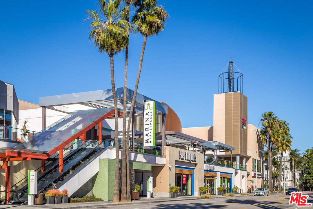 4351 Alla Road, Unit 8 Marina del Rey, CA 90292 - Photo 27 of 31