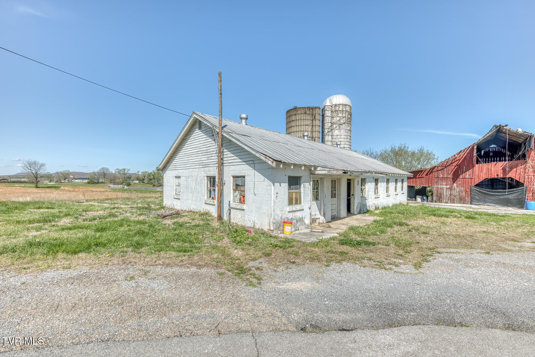 191 White Top Road Bluff City, TN 37618 - Photo 15 of 71 191 White Top Rd-24