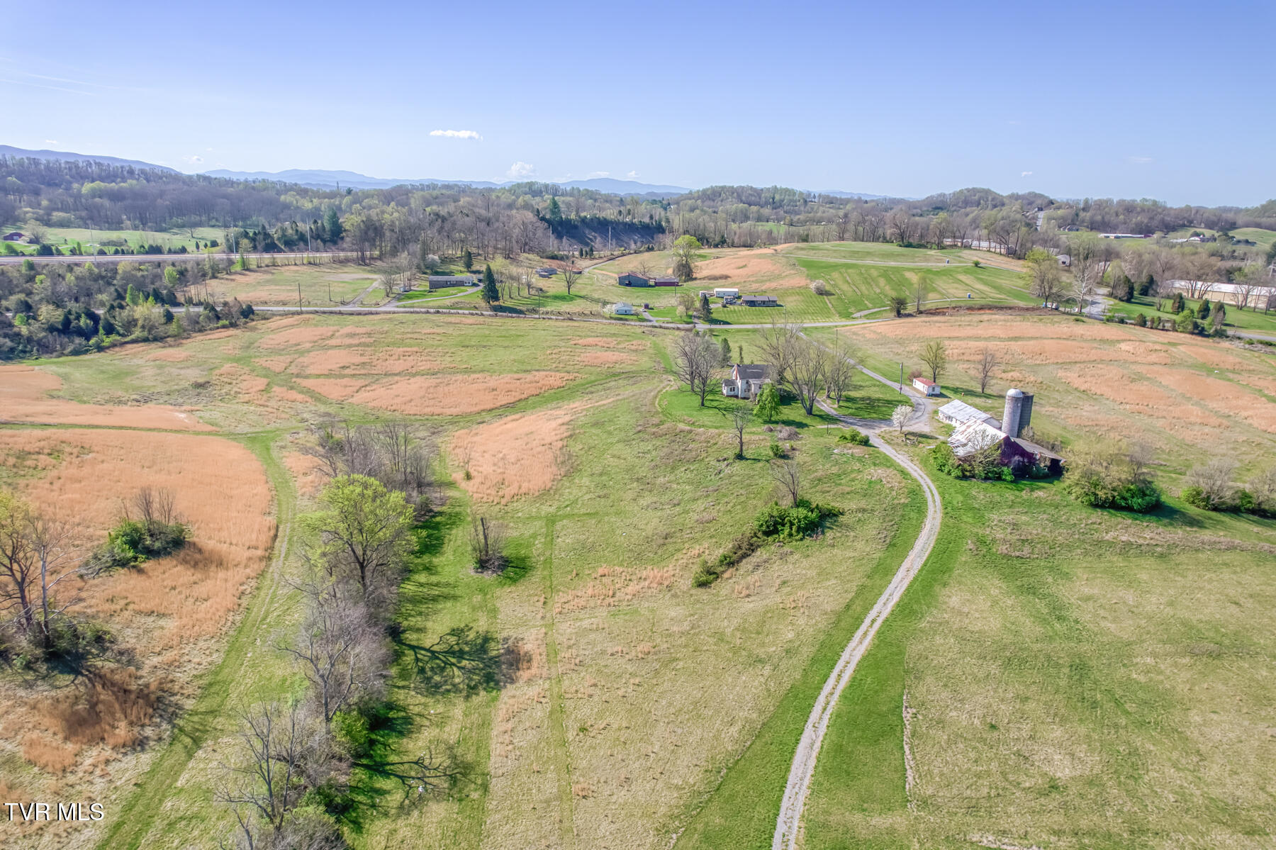 191 White Top Road Bluff City, TN 37618 - Photo 26 of 71 191 White Top Rd-34