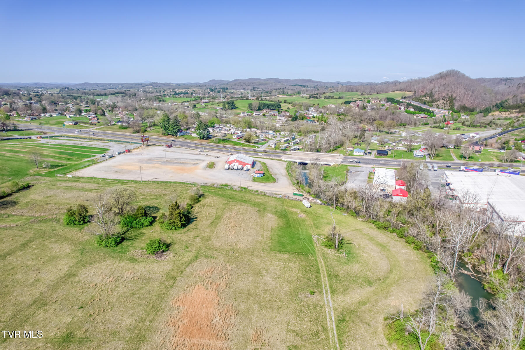 191 White Top Road Bluff City, TN 37618 - Photo 28 of 71 191 White Top Rd-36