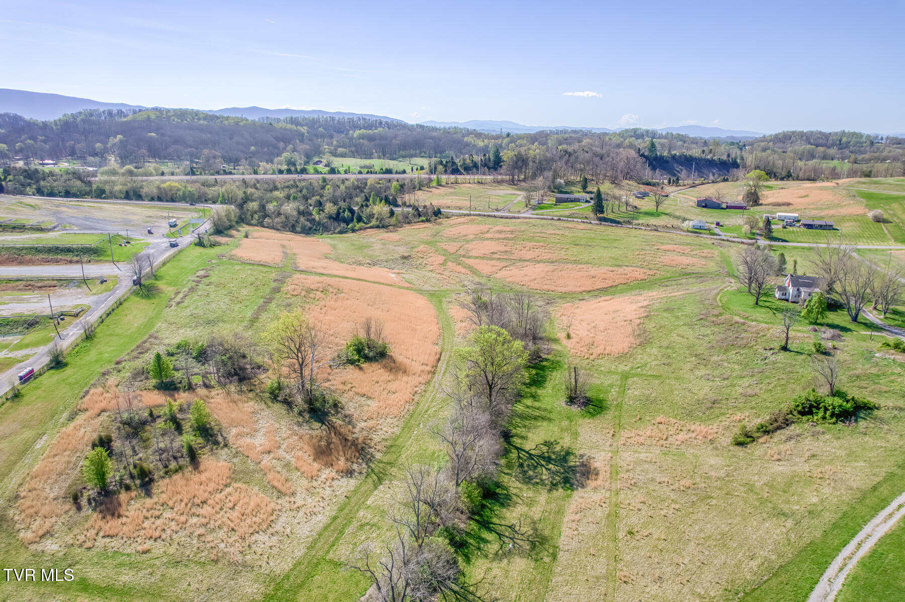 191 White Top Road Bluff City, TN 37618 - Photo 29 of 71 191 White Top Rd-37