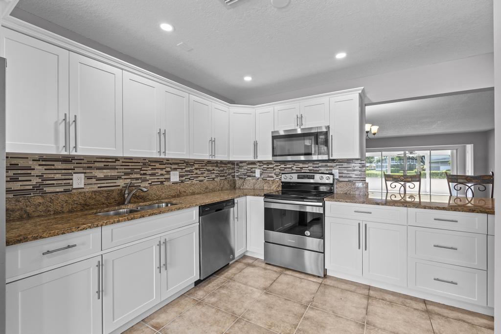 1361 Northwest 20th Ave Unit 102  