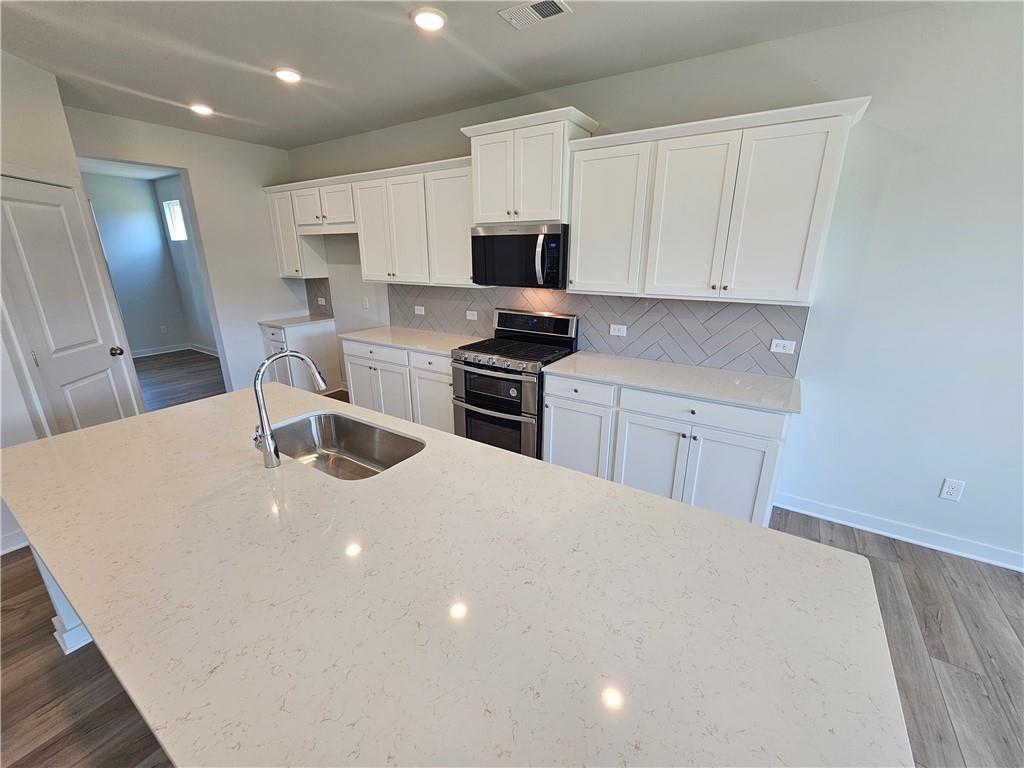2722 Harbor Rdg Pass Gainesville, GA 30507 - Photo 4 of 12