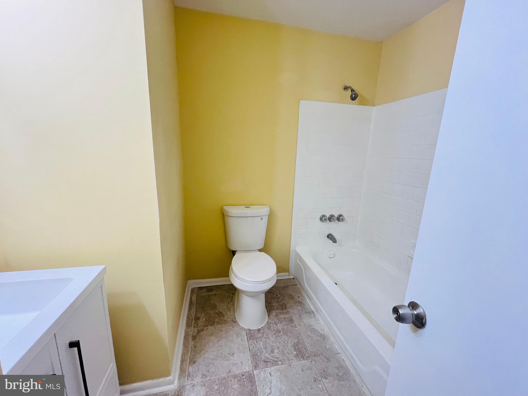 6039 Livingston Road Oxon Hill, MD 20745 - Photo 10 of 12