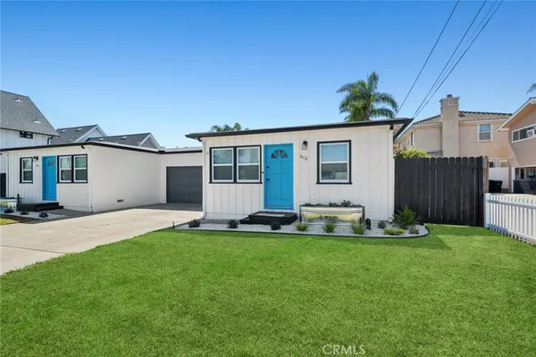 $3,995 | 1612 Orange Avenue, Costa Mesa, CA 92627