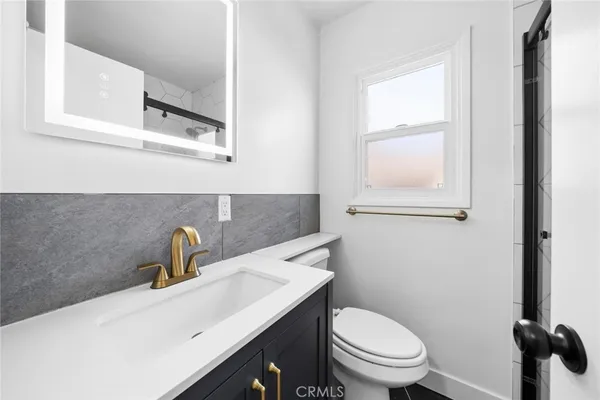 $3,995 | 1612 Orange Avenue, Costa Mesa, CA 92627
