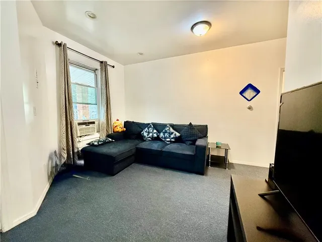 $3,250,000 | 1117 Glenwood Road | West Midwood